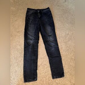 Black Risen Distressed Jeans